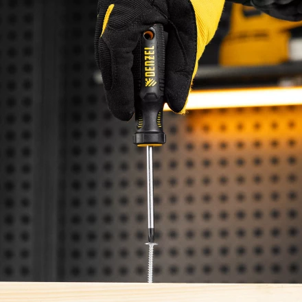 Отвертка, PH1х75 мм, S2, 3к рукоятка Denzel 121737 купить в Нефтеюганске