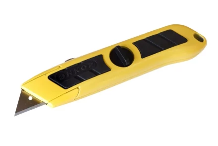 Нож со сменным лезвием трапеция металлический корпус Энкор 9676 9676 купить в Нефтеюганске