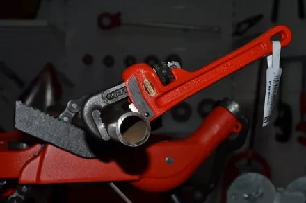 Прямой трубный ключ для тяжелых работ 8  31005 купить в Нефтеюганске