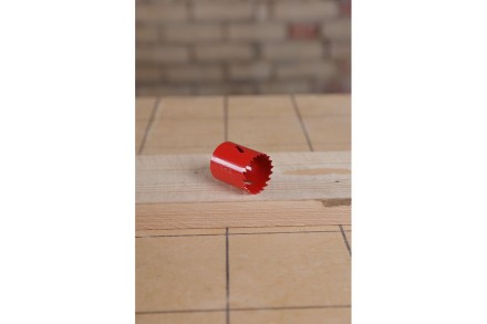 Коронка биметаллическая HAMMER Ф38х38мм 5/8&quot; BiMETALL (224-008) купить в Нефтеюганске
