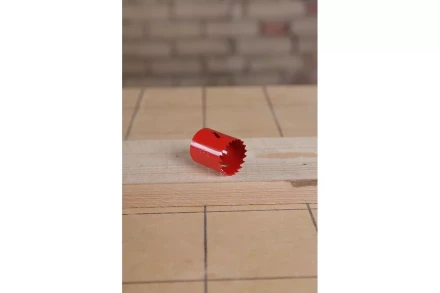 Коронка биметаллическая HAMMER Ф38х38мм 5/8&quot; BiMETALL (224-008) купить в Нефтеюганске