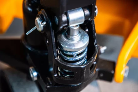 Тележка гидравлическая 2000 кг 1150 мм нейлоновые колеса XILIN DB 1010233 купить в Нефтеюганске