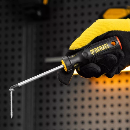 Отвертка, PH2х100 мм, S2, 3к рукоятка Denzel 121787 купить в Нефтеюганске