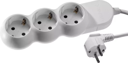 Удлинитель ЗУБР &quot;МАСТЕР&quot; электрический, ПВС сечение 1кв мм, заземление, 3 гнезда, макс мощн 3500Вт, 3м 55038-3 купить в Нефтеюганске