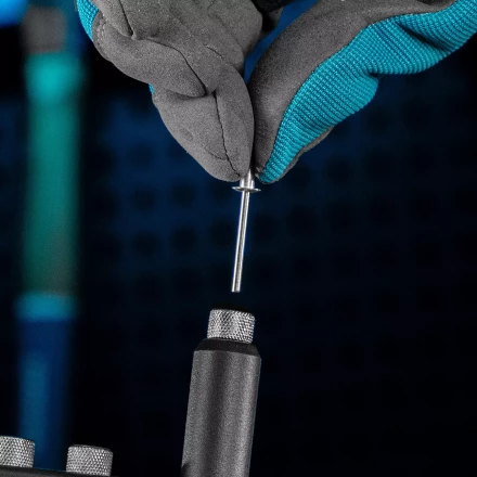 Заклепочник ручной Gross 40415, 260 мм, заклепки 2,4-3,2-4,0-4,8 мм купить в Нефтеюганске