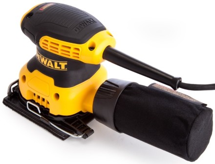 Шлифмашина ВШМ DeWalt DWE6411 купить в Нефтеюганске