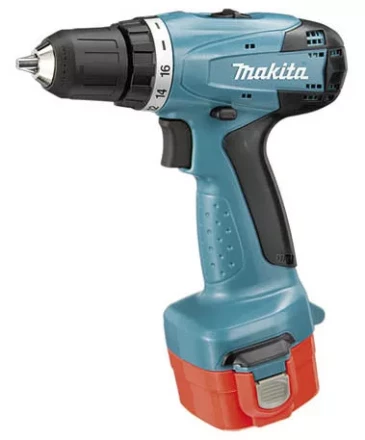Аккумуляторная ударная дрель-шуруповерт Makita 8281DWАE купить в Нефтеюганске