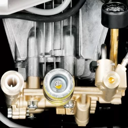 Минимойка-мойка высокого давления KARCHER HD 7/18-4 M  ПРОФЕССИОНАЛЬНАЯ купить в Нефтеюганске