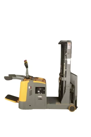 Штабелер самоходный 1,5 т 4,5 м XILIN CPD15R с наклоном мачты и противовесом 24/320 В/Ач 1013117 купить в Нефтеюганске