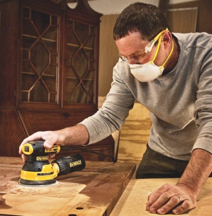 Шлифмашина ЭШМ DeWalt DWE6423 купить в Нефтеюганске