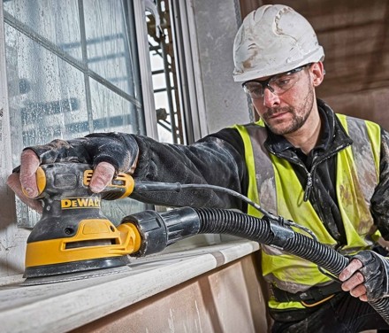 Шлифмашина ЭШМ DeWalt DWE6423 купить в Нефтеюганске