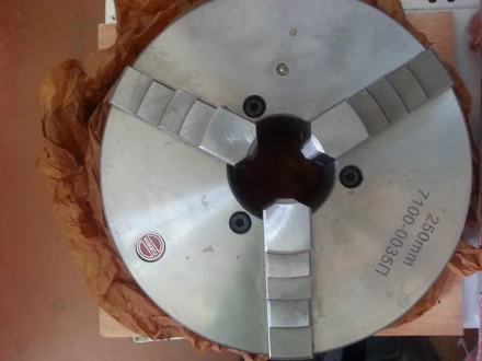 Патрон токарный 3-х кулачковый 250мм 7100-0035 Fuerda купить в Нефтеюганске