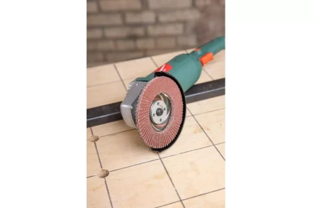 Круг Лепестковый Торцевой (КЛТ) HAMMER КЛТ 1 Ф125х22 Р40 213-016 купить в Нефтеюганске