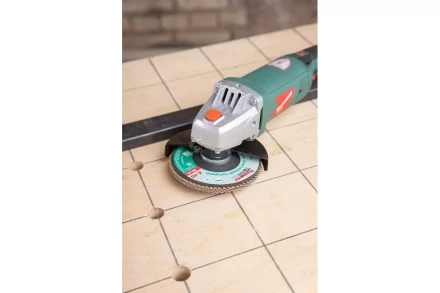 Круг Лепестковый Торцевой (КЛТ) HAMMER КЛТ 1 Ф125х22 Р40 213-016 купить в Нефтеюганске