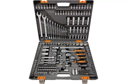 Набор инструментов, 1/2&quot;, 1/4&quot;, CrV, в кейсе 216 предм Вихрь 73/6/7/12 купить в Нефтеюганске