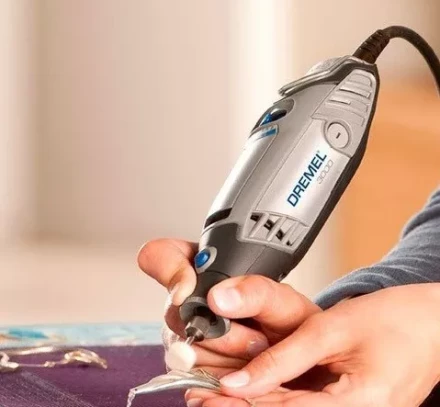 Многофункциональный инструмент 3000 S Xmas 2017 Dremel купить в Нефтеюганске