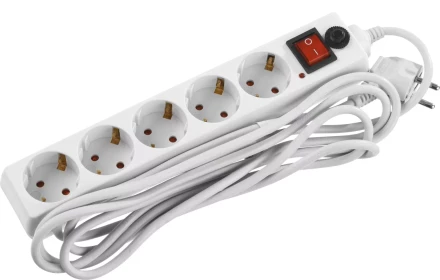 Сетевой фильтр STAYER "MASTER" электрический, 5 гнезд, макс. мощн. 2200 Вт, 3м 55066-3 купить в Нефтеюганске