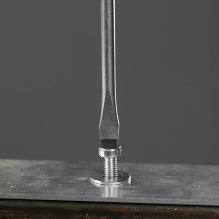 Отвертка, SL5x100 мм, S2, 3к рукоятка Denzel 121967 купить в Нефтеюганске