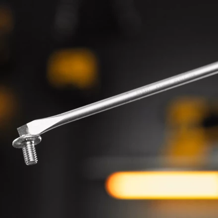 Отвертка, SL5x150 мм, S2, 3к рукоятка Denzel 121977 купить в Нефтеюганске