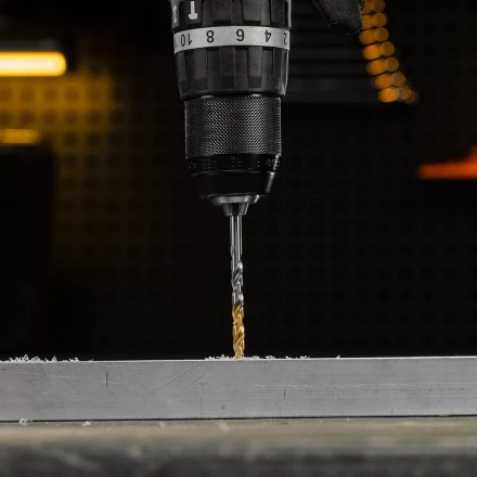 Сверло спиральное по металлу Denzel 5 x 86 мм, Р6М5, Golden Tip, 718233 купить в Нефтеюганске