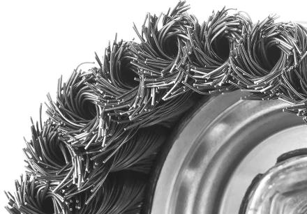 ЗУБР &quot;ПРОФЕССИОНАЛ&quot;. Щетка чашечная для УШМ, плетеные пучки стальной проволоки 0,5мм, 100ммхМ14 35275-100_z02 купить в Нефтеюганске