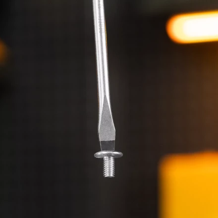 Отвертка, SL6x150 мм, S2, 3к рукоятка Denzel 121997 купить в Нефтеюганске