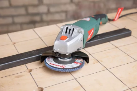 Круг Лепестковый Торцевой (КЛТ) HAMMER КЛТ 1 Ф115х22 Р60 213-002 купить в Нефтеюганске