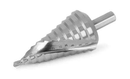 Ступенчатое сверло MESSER со спиральной канавкой. Диаметр 6-38 мм. Ступеней 12. купить в Нефтеюганске