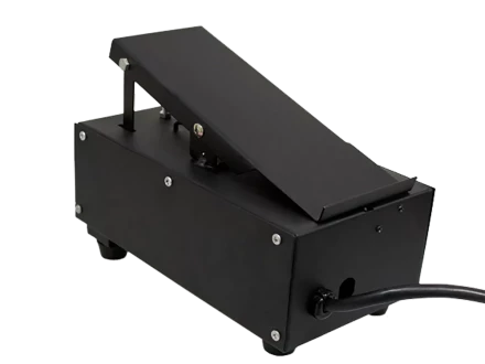 Педаль управления сварочным током TIG500 Р АС/DC J1210 Y01050 2,7метр  Сварог купить в Нефтеюганске