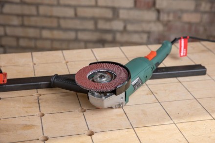 Круг Лепестковый Торцевой (КЛТ) HAMMER КЛТ 1 Ф125х22 Р120 213-005 купить в Нефтеюганске