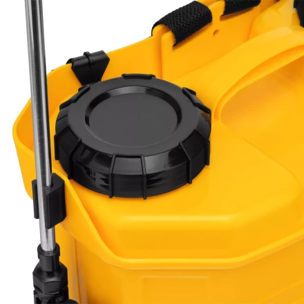 Опрыскиватель ранцевый аккумуляторный Denzel D-16LA, 16 л, 12 В, 8 Ач 64789 купить в Нефтеюганске