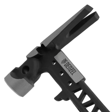 Молоток строительный 450 г, цельнокованый,боек с магнитом, двухкомп. обрезин. рук-ка Denzel 10468 купить в Нефтеюганске