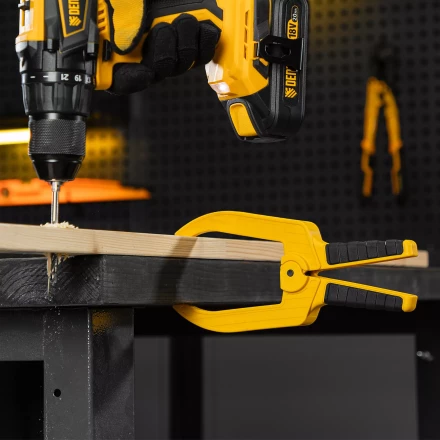 Струбцина клещеобразная Denzel, удлиненная 75 х 110 мм двухкомпонентные рукоятки, 20790 купить в Нефтеюганске