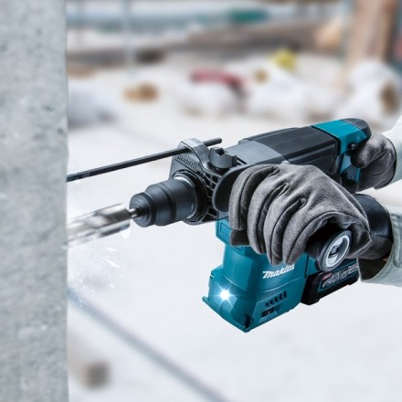 Аккумуляторный перфоратор Makita HR008GZ02 40В,  4.5Дж, без АКБ и ЗУ купить в Нефтеюганске