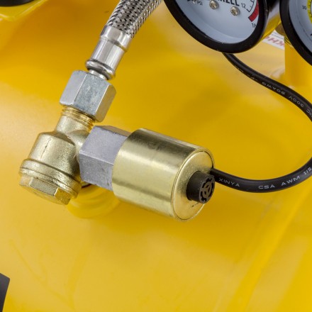 Компрессор безмаслянный Denzel DLS950/24 малошумный 58026 купить в Нефтеюганске