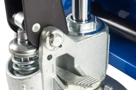 Тележка гидравлическая 2500 кг 1150 мм полиуретановые колеса TOR RHP 11825 купить в Нефтеюганске