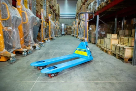 Тележка гидравлическая 2500 кг 1150 мм полиуретановые колеса TOR RHP(BF) PRO 1001602 купить в Нефтеюганске