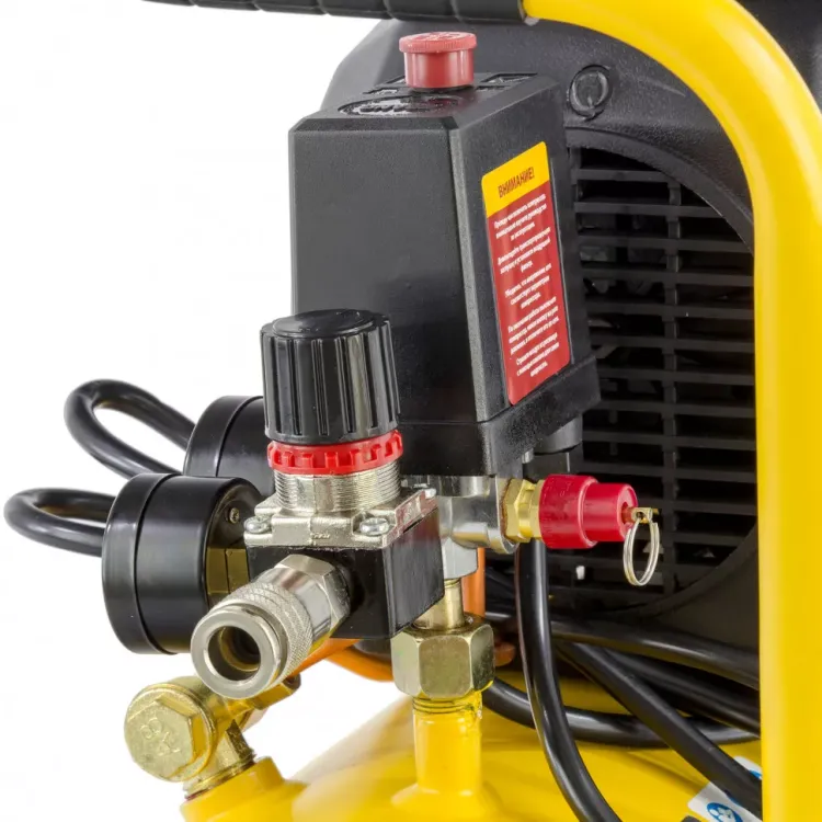Компрессор воздушный Denzel DK1800/50 Х-PRO 58068 купить в Нефтеюганске