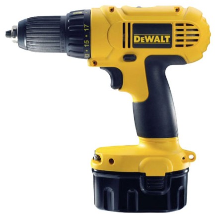 Дрель-винтоверт аккумуляторная DeWalt DC 728 КА купить в Нефтеюганске