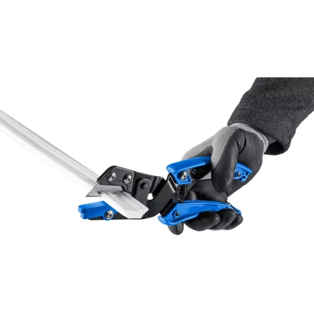 ЗУБР Универсал, для пластмассовых и резиновых профилей, угловые ножницы со сменным трапециевидным лезвием, Профессионал (23371) купить в Нефтеюганске