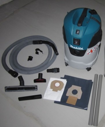 Пылесос промышленный Makita VC2512L купить в Нефтеюганске