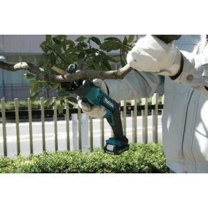 Пила сабельная аккумуляторная Makita JR105DWAE купить в Нефтеюганске