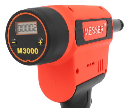 Аккумуляторный резьбовой заклепочник Messer M3000 с электронной системой настройки сжатия и счетчиком купить в Нефтеюганске