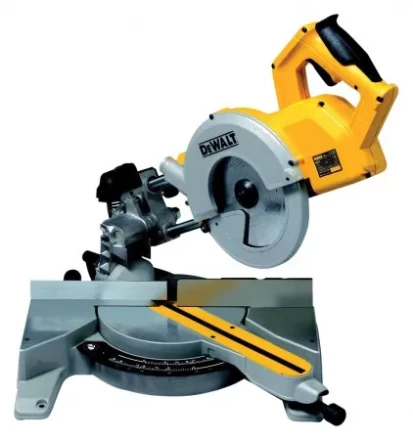 Пила торцовочная DeWALT  DWS 777-QS купить в Нефтеюганске