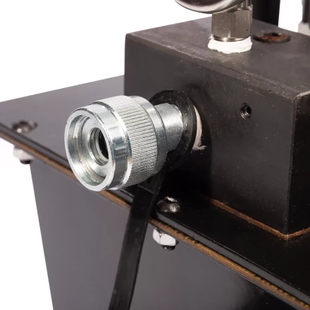 Насосная гидравлическая станция КВТ ПМЭ-7100 объем маслобака 10.0 л (230 В/50 Гц) (91798) купить в Нефтеюганске