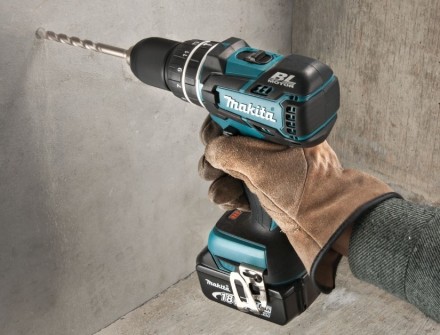 Дрель-шуруповерт аккумуляторная Makita DHP 480 RME купить в Нефтеюганске