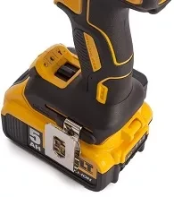 Аккумулят дрель DeWalt DСD 796P2-QW купить в Нефтеюганске