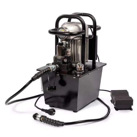 Насосная гидравлическая станция КВТ ПМЭ-7100У объем маслобака 10.0 л с удержанием (230 В/50 Гц) (91799) купить в Нефтеюганске