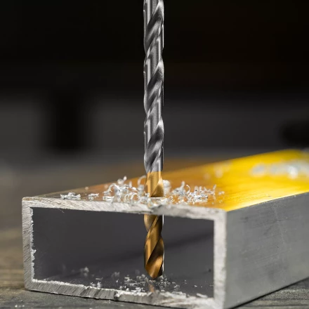 Сверло спиральное по металлу Denzel 5,5 х 139 мм, Р6М5, Golden Tip, удлиненное, 718255 купить в Нефтеюганске