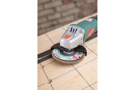 Круг Лепестковый Торцевой (КЛТ) HAMMER КЛТ 1 Ф125х22 Р60 213-025 купить в Нефтеюганске